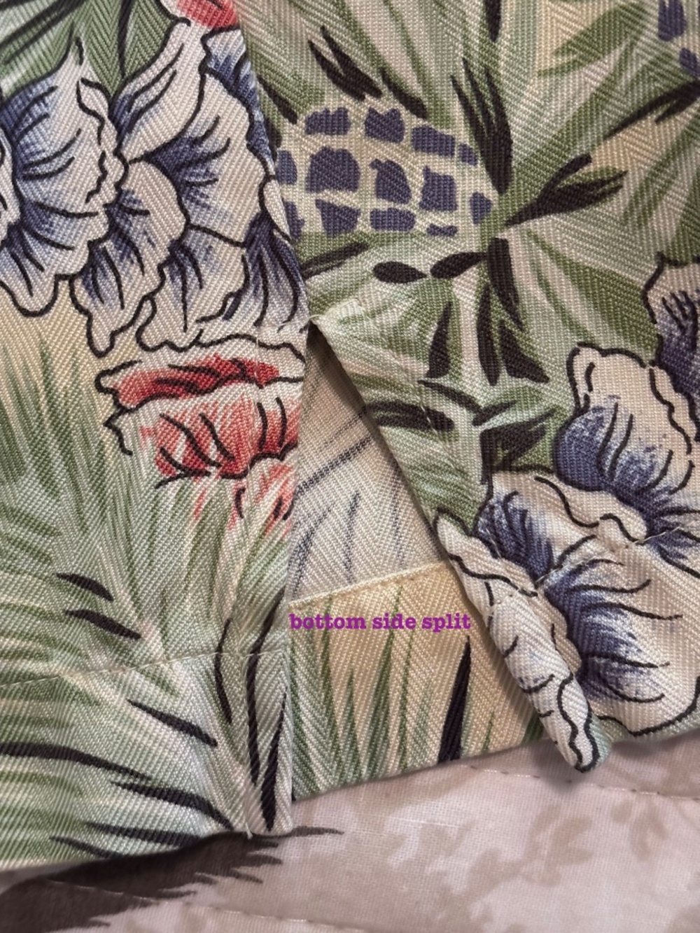 Tommy Bahama women's blouse - Picture 4 of 7